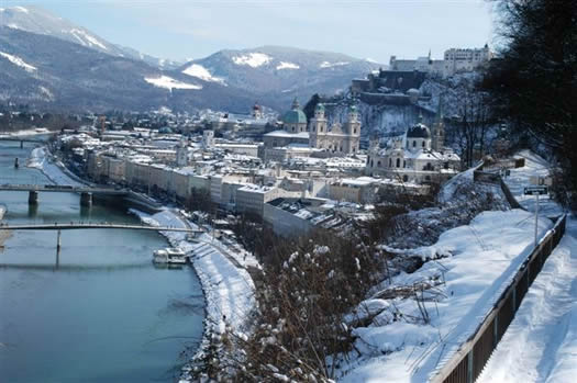 Die Stadt Salzburg - ca. 50 km entfernt